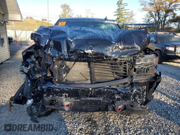 ✅ 2019 Chevrolet Silverado 1500 LT Trail Boss • VIN: 3GCPYFED7KG226640 • Lot: 82544195. Wystawiony na Copart z przebiegiem 59 814 mil. Bezpłatny archiwum sprzedaży aukcyjnych z USA i szczegółowy raport historii pojazdu na DreamBid. Zdjęcie 5.