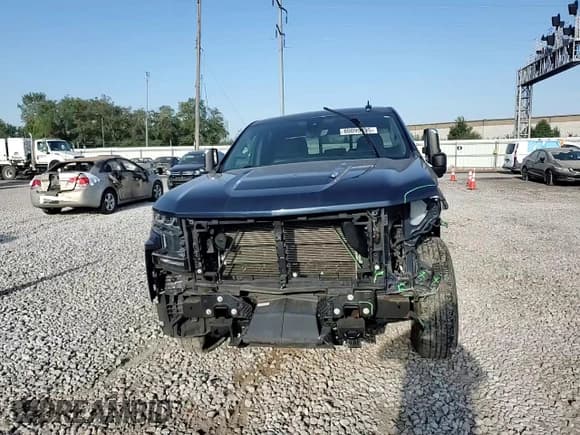 ✅ 2020 Chevrolet Silverado 1500 LTZ • VIN: 1GCVYGEL3LZ194789 • Lot: 80095495. Listed on Copart with 100,656 mi. Free auction sales archive from the USA and detailed vehicle history report at DreamBid. Image 13.