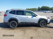 ✅ 2022 Subaru Forester Wilderness • VIN: JF2SKAMCXNH463397 • Lot: 43514167. Wystawiony na IAAI z przebiegiem 70 095 mil. Bezpłatny archiwum sprzedaży aukcyjnych z USA i szczegółowy raport historii pojazdu na DreamBid. Zdjęcie 13.