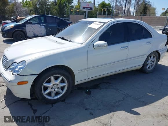 ✅ 2003 Mercedes-Benz C 240 • VIN: WDBRF61J93E012928 • Lot: 41953644. Listed on IAAI with Not provided. Free auction sales archive from the USA and detailed vehicle history report at DreamBid. Image 2.