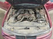 ✅ 1994 Lincoln Mark VIII • VIN: 1LNLM91V2RY651351 • Lot: 47253105. Wystawiony na Copart z przebiegiem 108 824 mil. Bezpłatny archiwum sprzedaży aukcyjnych z USA i szczegółowy raport historii pojazdu na DreamBid. Zdjęcie 11.