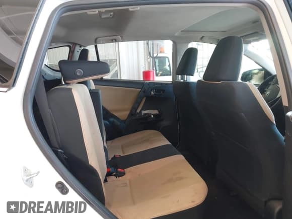 ✅ 2017 Toyota RAV4 XLE • VIN: JTMWFREV0HJ716663 • Лот: 41256607. Опубликован ранее на IAAI с пробегом 101 641 миль. Бесплатный доступ к архиву аукционных продаж из США и подробный отчёт об истории автомобиля на DreamBid. Изображение 8.