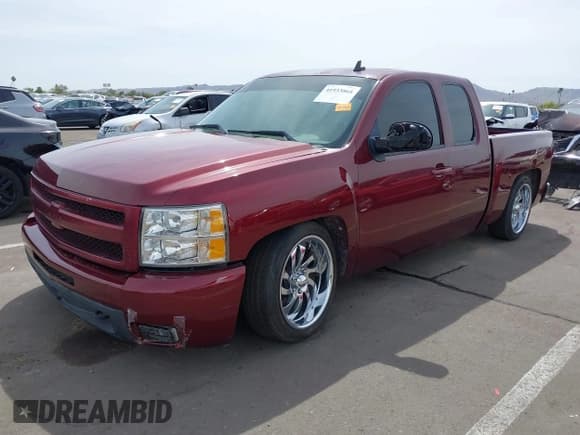 ✅ 2009 Chevrolet Silverado 1500 • VIN: 1GCEC39Y49Z189445 • Lot: 41933868. Wystawiony na IAAI z przebiegiem 209 596 mil. Bezpłatny archiwum sprzedaży aukcyjnych z USA i szczegółowy raport historii pojazdu na DreamBid. Zdjęcie 17.
