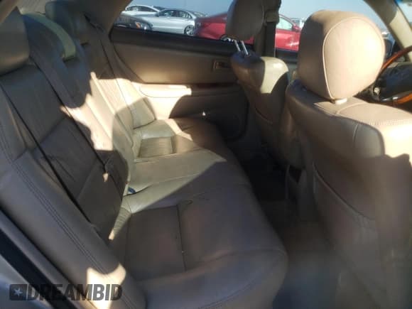 ✅ 2000 Lexus ES 300 • VIN: JT8BF28G7Y0285813 • Lot: 80011505. Listed on Copart with 143,055 mi. Free auction sales archive from the USA and detailed vehicle history report at DreamBid. Image 10.