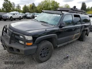 ✅ 2005 Chevrolet Suburban LS • VIN: 3GNFK16Z75G256551 • Lot: 76172014. Wystawiony na Copart z przebiegiem 229 260 mil. Bezpłatny archiwum sprzedaży aukcyjnych z USA i szczegółowy raport historii pojazdu na DreamBid. Zdjęcie 1.