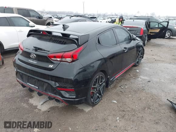 2020 Hyundai Veloster z VIN KMHT36AH5LU007983, wystawiony jako IAAI lot #41516421 z przebiegiem 85 042 mil mil oraz . Historia ofert i sprzedaży dostępna na DreamBid. Obrazek 4.