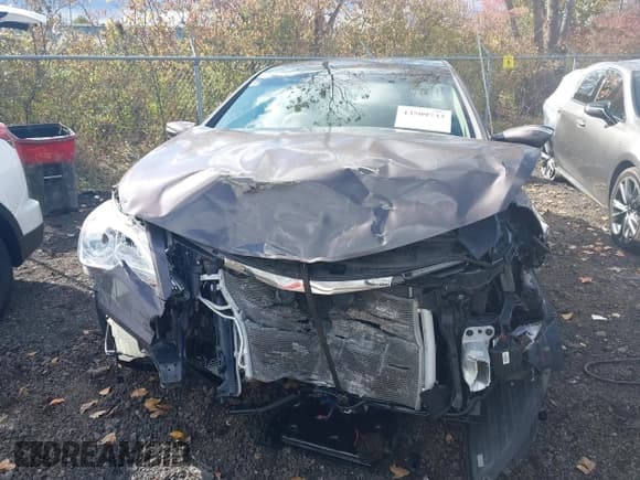 ✅ 2016 Hyundai Azera Limited • VIN: KMHFH4JG4GA508039 • Lot: 43509733. Listed on IAAI with 39,443 mi. Free auction sales archive from the USA and detailed vehicle history report at DreamBid. Image 13.