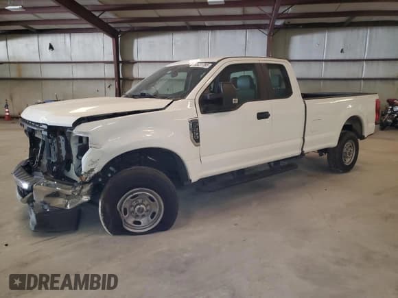 ✅ 2022 Ford F-250 XL • VIN: 1FT7X2B69NEF32932 • Lot: 58431385. Listed on Copart with 84,700 mi. Free auction sales archive from the USA and detailed vehicle history report at DreamBid. Image 1.