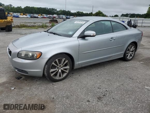 ✅ 2010 Volvo C70 • VIN: YV1672MC8AJ093250 • Lot: 64787014. Listed on Copart with 177,856 mi. Free auction sales archive from the USA and detailed vehicle history report at DreamBid. Image 1.