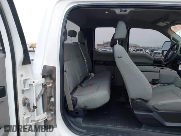 ✅ 2019 Ford F-250 XL • VIN: 1FT7X2B6XKEC89613 • Lot: 42256834. Listed on IAAI with 80,066 mi. Free auction sales archive from the USA and detailed vehicle history report at DreamBid. Image 8.