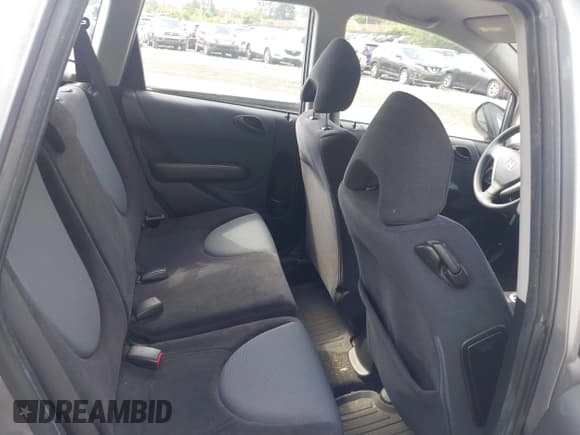 ✅ 2008 Honda Fit • VIN: JHMGD38498S040734 • Lot: 42360669. Listed on IAAI with 108,394 mi. Free auction sales archive from the USA and detailed vehicle history report at DreamBid. Image 8.
