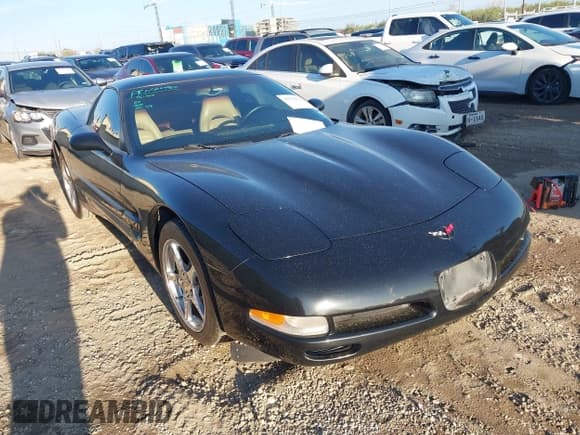 ✅ 2004 Chevrolet Corvette • VIN: 1G1YY22G645120159 • Lot: 43752732. Wystawiony na IAAI z przebiegiem 128 869 mil. Bezpłatny archiwum sprzedaży aukcyjnych z USA i szczegółowy raport historii pojazdu na DreamBid. Zdjęcie 1.