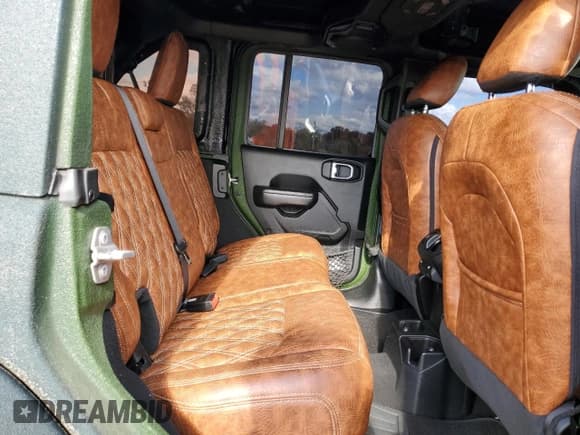 ✅ 2018 Jeep Wrangler Unlimited Sport S • VIN: 1C4HJXDG8JW165261 • Лот: 90445205. Опубликован ранее на Copart с пробегом 72 723 миль. Бесплатный доступ к архиву аукционных продаж из США и подробный отчёт об истории автомобиля на DreamBid. Изображение 10.