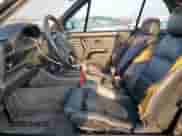 1991 BMW 3 Series z VIN WBABB2316MEC25177, wystawiony jako Copart lot #57317225 z przebiegiem 220 252 mil mil oraz Czysty tytuł • Clean title. Historia ofert i sprzedaży dostępna na DreamBid. Obrazek 7.