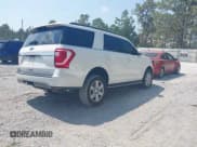 ✅ 2020 Ford Expedition XLT • VIN: 1FMJU1JT5LEA26734 • Lot: 43271054. Listed on IAAI with 120,106 mi. Free auction sales archive from the USA and detailed vehicle history report at DreamBid. Image 4.