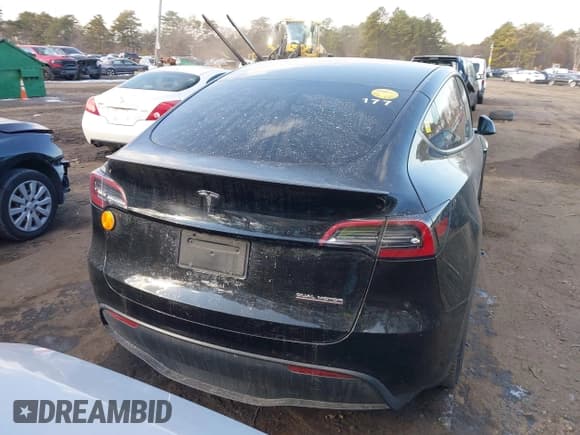 ✅ 2023 Tesla Model Y Performance • VIN: 7SAYGDEF9PF921411 • Лот: 41441726. Опубликован ранее на IAAI с пробегом 64 575 миль. Бесплатный доступ к архиву аукционных продаж из США и подробный отчёт об истории автомобиля на DreamBid. Изображение 16.
