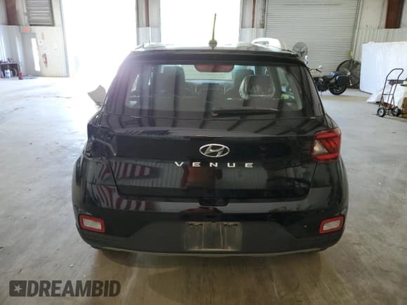 ✅ 2024 Hyundai Venue SEL • VIN: KMHRC8A39RU341002 • Lot: 52105415. Listed on Copart with 5,266 mi. Free auction sales archive from the USA and detailed vehicle history report at DreamBid. Image 6.