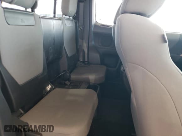 ✅ 2017 Toyota Tacoma SR5 • VIN: 5TFSZ5AN9HX092198 • Lot: 85071585. Wystawiony na Copart z przebiegiem 54 979 mil. Bezpłatny archiwum sprzedaży aukcyjnych z USA i szczegółowy raport historii pojazdu na DreamBid. Zdjęcie 10.