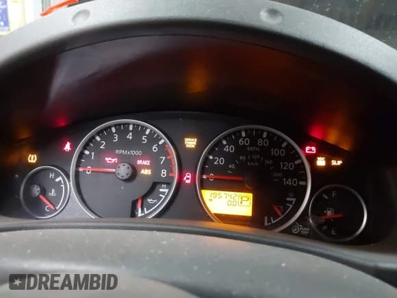 ✅ 2010 Nissan Frontier SE • VIN: 1N6AD0ER1AC422386 • Lot: 40995307. Wystawiony na IAAI z przebiegiem 195 742 mil. Bezpłatny archiwum sprzedaży aukcyjnych z USA i szczegółowy raport historii pojazdu na DreamBid. Zdjęcie 7.