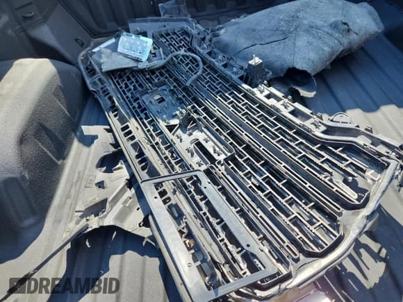 ✅ 2021 GMC Sierra 1500 Denali • VIN: 3GTP8FED4MG112436 • Lot: 81954835. Wystawiony na Copart z przebiegiem 93 009 mil. Bezpłatny archiwum sprzedaży aukcyjnych z USA i szczegółowy raport historii pojazdu na DreamBid. Zdjęcie 12.