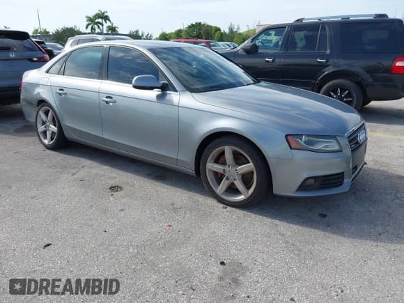 ✅ 2010 Audi A4 Premium Plus • VIN: WAUFFAFL4AN068853 • Lot: 42732585. Listed on IAAI with 119,245 mi. Free auction sales archive from the USA and detailed vehicle history report at DreamBid. Image 1.