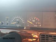 ✅ 1990 Pontiac Bonneville • VIN: 1G2HX54C0L1229409 • Лот: 69831185. Опубликован ранее на Copart с пробегом 134 084 миль. Бесплатный доступ к архиву аукционных продаж из США и подробный отчёт об истории автомобиля на DreamBid. Изображение 9.