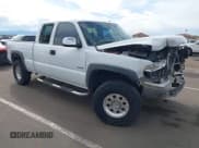 ✅ 2001 Chevrolet Silverado 2500HD LS • VIN: 1GCHK29G11E271582 • Lot: 43714987. Wystawiony na IAAI z przebiegiem 211 836 mil. Bezpłatny archiwum sprzedaży aukcyjnych z USA i szczegółowy raport historii pojazdu na DreamBid. Zdjęcie 1.