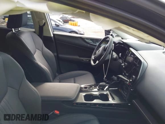 ✅ 2025 Lexus NX 250 Premium • VIN: 2T2GDCAZ1SC023969 • Lot: 41502796. Listed on IAAI with 747 mi. Free auction sales archive from the USA and detailed vehicle history report at DreamBid. Image 5.