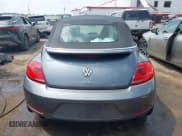 ✅ 2013 Volkswagen Beetle • VIN: 3VW8A7AT8DM802832 • Lot: 42933602. Wystawiony na IAAI z przebiegiem 46 681 mil. Bezpłatny archiwum sprzedaży aukcyjnych z USA i szczegółowy raport historii pojazdu na DreamBid. Zdjęcie 17.