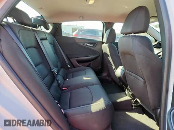 2018 Chevrolet Malibu LS z VIN 1G1ZB5ST8JF221696, wystawiony jako Copart lot #86623365 z przebiegiem 94 752 mil mil oraz Szkoda całkowita • Salvage title. Historia ofert i sprzedaży dostępna na DreamBid. Obrazek 10.