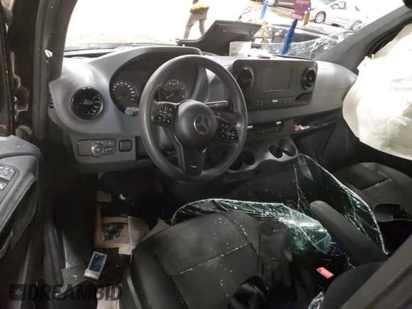 ✅ 2019 Mercedes-Benz Sprinter Passenger • VIN: WDZPF0CD5KP051077 • Лот: 89643055. Опубликован ранее на Copart с пробегом Не указан. Бесплатный доступ к архиву аукционных продаж из США и подробный отчёт об истории автомобиля на DreamBid. Изображение 8.