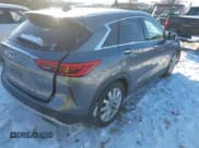 ✅ 2019 Infiniti QX50 Essential • VIN: 3PCAJ5M32KF112130 • Lot: 41327242. Wystawiony na IAAI z przebiegiem 95 028 mil. Bezpłatny archiwum sprzedaży aukcyjnych z USA i szczegółowy raport historii pojazdu na DreamBid. Zdjęcie 4.