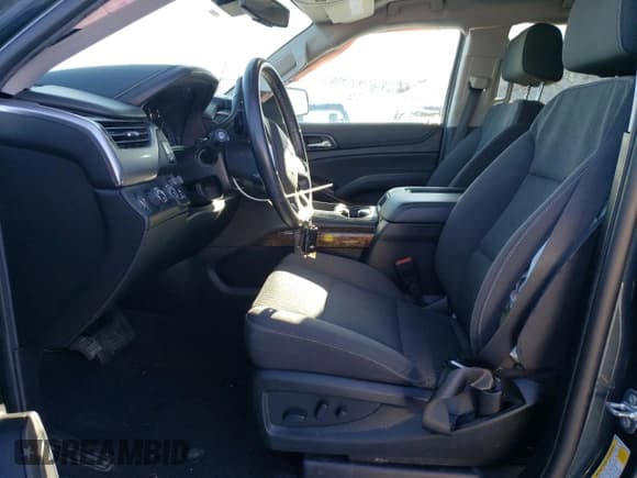 ✅ 2020 Chevrolet Suburban LS • VIN: 1GNSKGKC7LR181687 • Lot: 42359685. Listed on Copart with 47,583 mi. Free auction sales archive from the USA and detailed vehicle history report at DreamBid. Image 7.