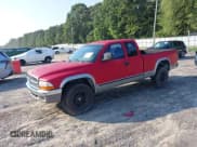 ✅ 1998 Dodge Dakota SLT • VIN: 1B7GG22X4WS511790 • Lot: 43005131. Wystawiony na IAAI z przebiegiem 172 295 mil. Bezpłatny archiwum sprzedaży aukcyjnych z USA i szczegółowy raport historii pojazdu na DreamBid. Zdjęcie 2.