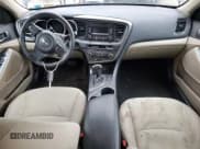 ✅ 2015 Kia Optima LX • VIN: 5XXGM4A79FG466524 • Lot: 93378095. Wystawiony na Copart z przebiegiem 98 978 mil. Bezpłatny archiwum sprzedaży aukcyjnych z USA i szczegółowy raport historii pojazdu na DreamBid. Zdjęcie 8.