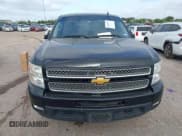 ✅ 2013 Chevrolet Silverado 1500 LTZ • VIN: 3GCPKTE23DG145622 • Lot: 42845877. Wystawiony na IAAI z przebiegiem 203 709 mil. Bezpłatny archiwum sprzedaży aukcyjnych z USA i szczegółowy raport historii pojazdu na DreamBid. Zdjęcie 6.