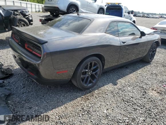 ✅ 2020 Dodge Challenger SXT • VIN: 2C3CDZAG5LH170389 • Lot: 58362714. Wystawiony na Copart z przebiegiem 28 052 mil. Bezpłatny archiwum sprzedaży aukcyjnych z USA i szczegółowy raport historii pojazdu na DreamBid. Zdjęcie 3.