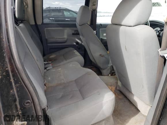 2005 Dodge Dakota ST z VIN 1D7HW28K55S265016, wystawiony jako Copart lot #81959724 z przebiegiem 154 306 mil mil oraz Czysty tytuł • Clean title. Historia ofert i sprzedaży dostępna na DreamBid. Obrazek 10.