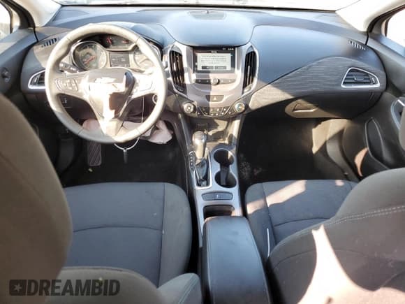 ✅ 2018 Chevrolet Cruze LT • VIN: 1G1BE5SM2J7163760 • Lot: 61924883. Listed on Copart with 62,963 mi. Free auction sales archive from the USA and detailed vehicle history report at DreamBid. Image 8.