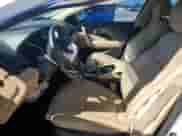 2016 Hyundai Azera z VIN KMHFG4JG1GA507630, wystawiony jako Copart lot #47483335 z przebiegiem 74 711 mil mil oraz Szkoda całkowita • Salvage title. Historia ofert i sprzedaży dostępna na DreamBid. Obrazek 7.