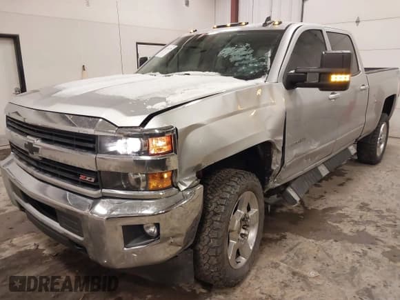 ✅ 2017 Chevrolet Silverado 2500HD LT • VIN: 1GC1KVEG1HF165291 • Lot: 41530770. Listed on IAAI with 72,628 mi. Free auction sales archive from the USA and detailed vehicle history report at DreamBid. Image 6.