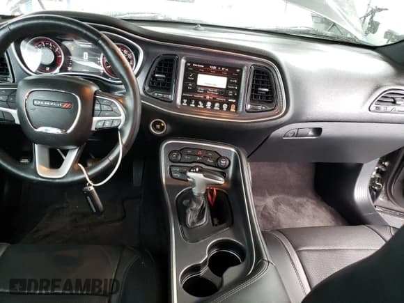 ✅ 2016 Dodge Challenger SXT • VIN: 2C3CDZAG6GH149251 • Lot: 83851125. Wystawiony na Copart z przebiegiem 25 462 mil. Bezpłatny archiwum sprzedaży aukcyjnych z USA i szczegółowy raport historii pojazdu na DreamBid. Zdjęcie 8.