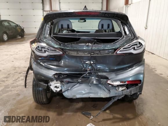 ✅ 2018 Chevrolet Bolt EV LT • VIN: 1G1FW6S02J4132320 • Lot: 42904765. Wystawiony na Copart z przebiegiem 15 724 mil. Bezpłatny archiwum sprzedaży aukcyjnych z USA i szczegółowy raport historii pojazdu na DreamBid. Zdjęcie 6.