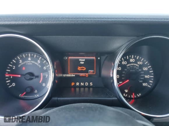 ✅ 2016 Ford Mustang V6 • VIN: 1FA6P8AM4G5250897 • Lot: 82430305. Listed on Copart with 121,555 mi. Free auction sales archive from the USA and detailed vehicle history report at DreamBid. Image 9.