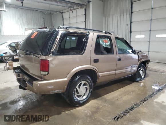 ✅ 2004 Chevrolet Blazer LS • VIN: 1GNDT13X74K139714 • Lot: 45634765. Wystawiony na Copart z przebiegiem Nie podano. Bezpłatny archiwum sprzedaży aukcyjnych z USA i szczegółowy raport historii pojazdu na DreamBid. Zdjęcie 3.