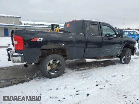 ✅ 2009 Chevrolet Silverado 2500HD LT • VIN: 1GCHK59619E146246 • Лот: 46731405. Опубликован ранее на Copart с пробегом Не указан. Бесплатный доступ к архиву аукционных продаж из США и подробный отчёт об истории автомобиля на DreamBid. Изображение 3.