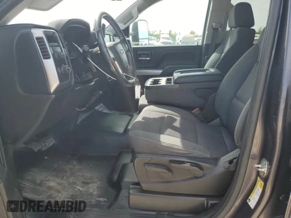 ✅ 2016 Chevrolet Silverado 2500HD LT • VIN: 1GC1KVEG8GF204585 • Lot: 69749705. Wystawiony na Copart z przebiegiem 194 911 mil. Bezpłatny archiwum sprzedaży aukcyjnych z USA i szczegółowy raport historii pojazdu na DreamBid. Zdjęcie 7.