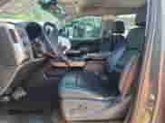 2017 Chevrolet Silverado 2500HD LTZ с VIN 1GC1KWEY4HF156440, выставлен на аукционе Copart как лот 71732905 с пробегом 180 327 миль миль и Списание • Salvage title. История ставок и продаж доступна на DreamBid. Изображение 7.