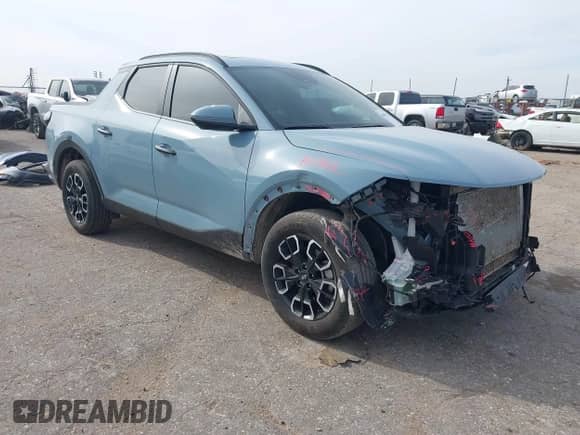 2024 Hyundai Santa Cruz SEL with VIN 5NTJC4AE3RH080215, listed as a IAAI auction lot 40812976 with 10,942 mi miles and . Bid and sale history available at DreamBid. Image 1.