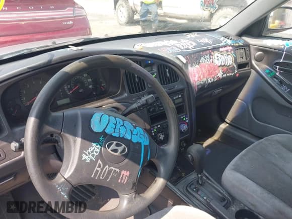 ✅ 2005 Hyundai Elantra GLS • VIN: KMHDN46D15U111432 • Lot: 42408543. Wystawiony na IAAI z przebiegiem 198 013 mil. Bezpłatny archiwum sprzedaży aukcyjnych z USA i szczegółowy raport historii pojazdu na DreamBid. Zdjęcie 12.